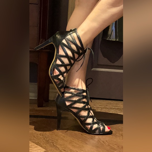 Sexy strappy high heel sandals - Picture 1 of 4